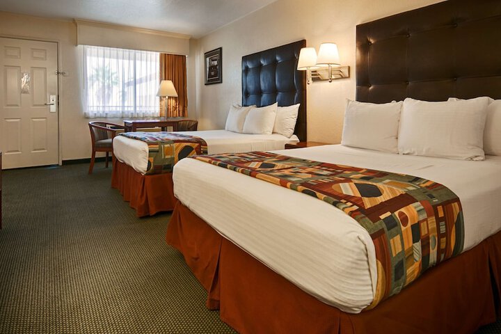 Room 8 of 23