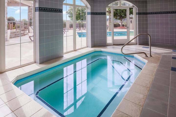 Pool 5 of 40