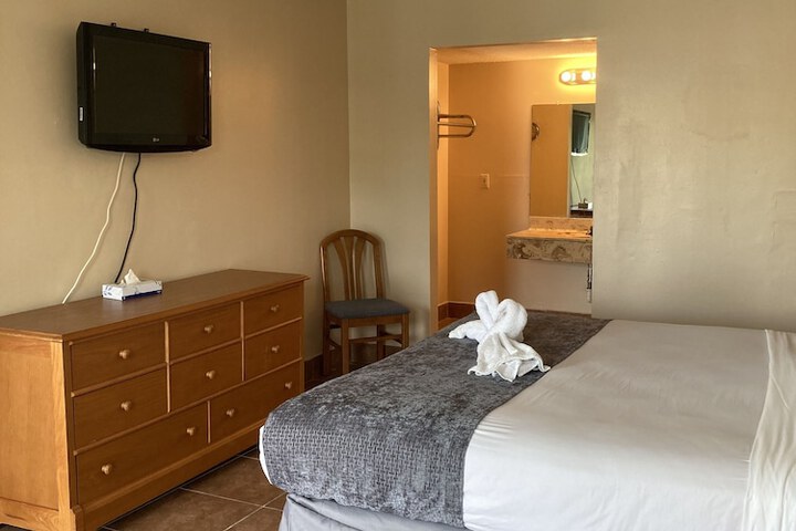 Room 14 of 27