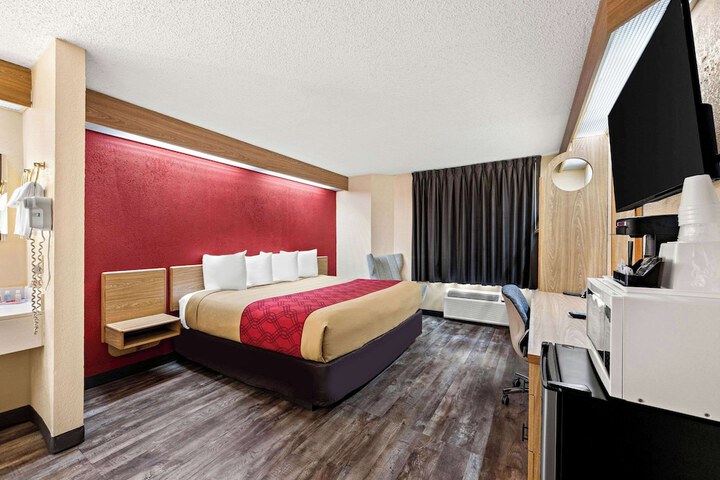 Room 20 of 44