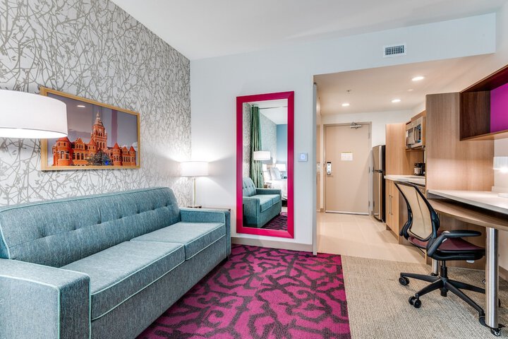 Room 14 of 26