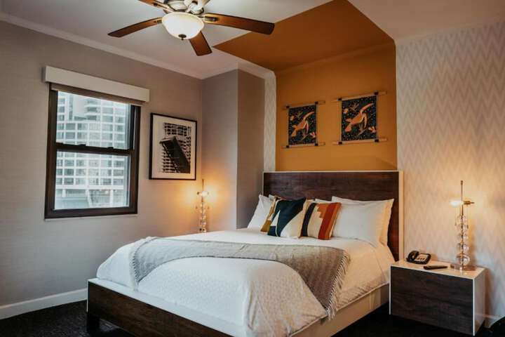 Room 18 of 43