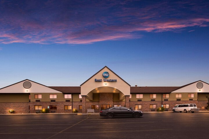 Hotel 2 of 33
