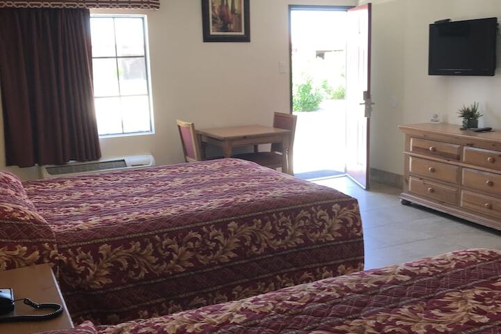 El Rancho Dolores Motel at Joshua Tree National Park