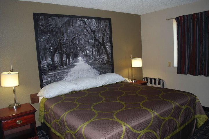 Room 20 of 24