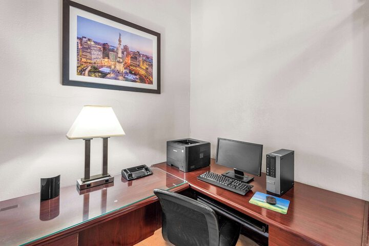 Business Center 50 of 50