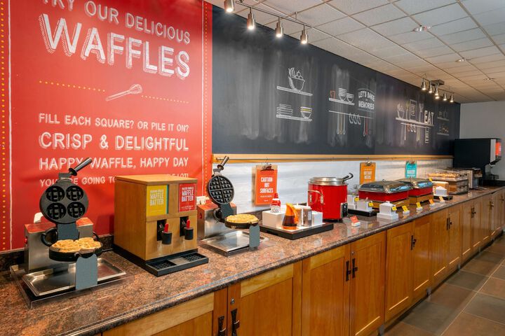 Breakfast/Coffee Service 27 of 31