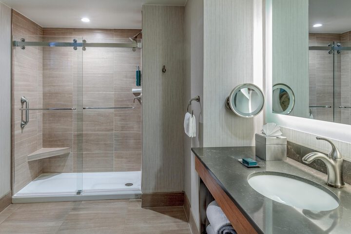 DoubleTree by Hilton Burlington Vermont