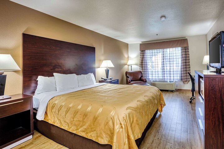 Room 22 of 42