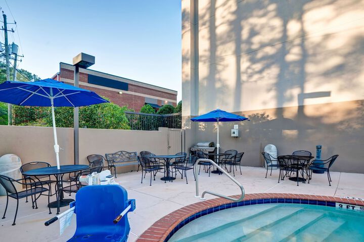 Hampton Inn Birmingham / Mountain Brook
