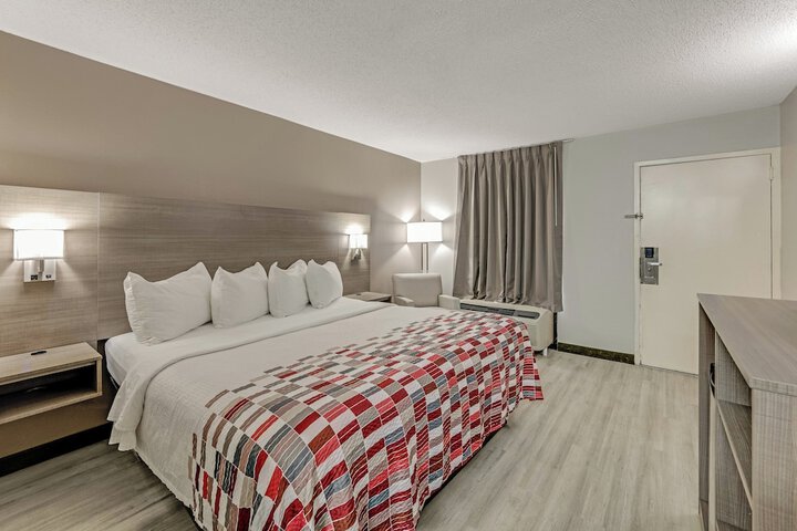 Room 18 of 31