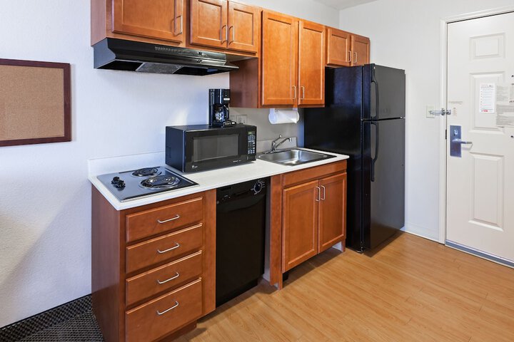 Candlewood Suites Owasso by IHG