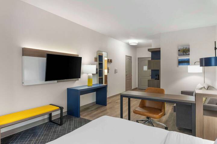 Room 13 of 29