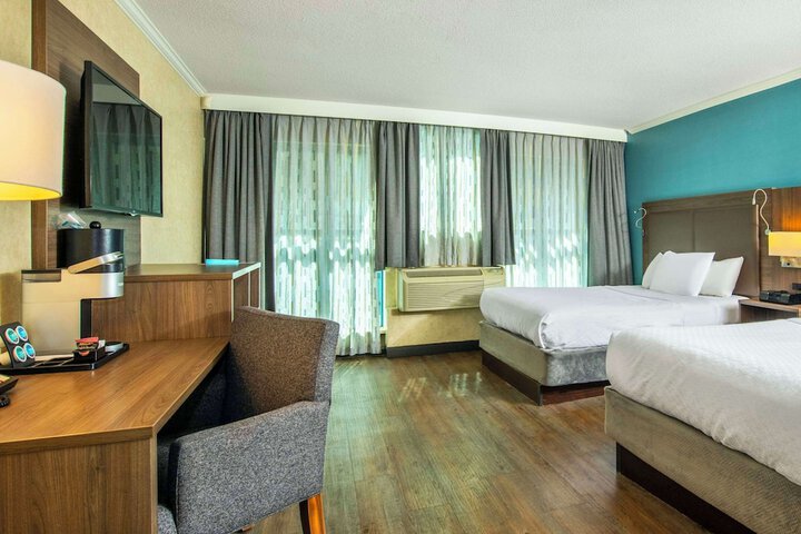 Room 18 of 39