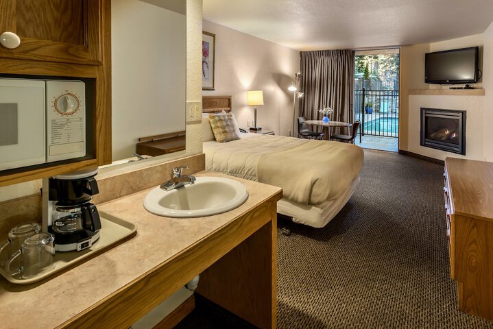 Firelite Lodge
