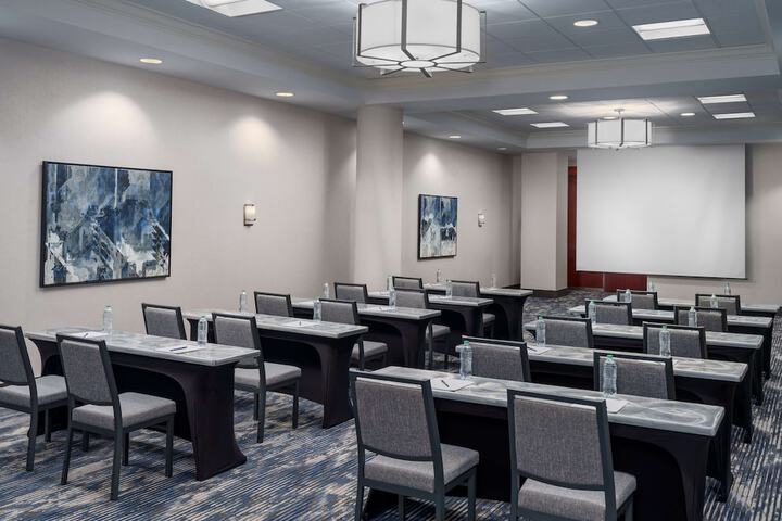 Room 16 of 42
