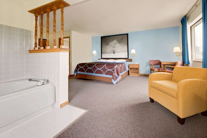 Room 29 of 38
