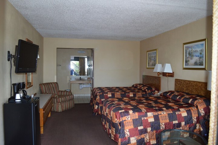 Room 26 of 59