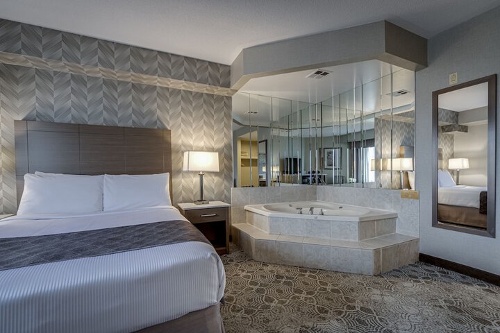 Room 18 of 60
