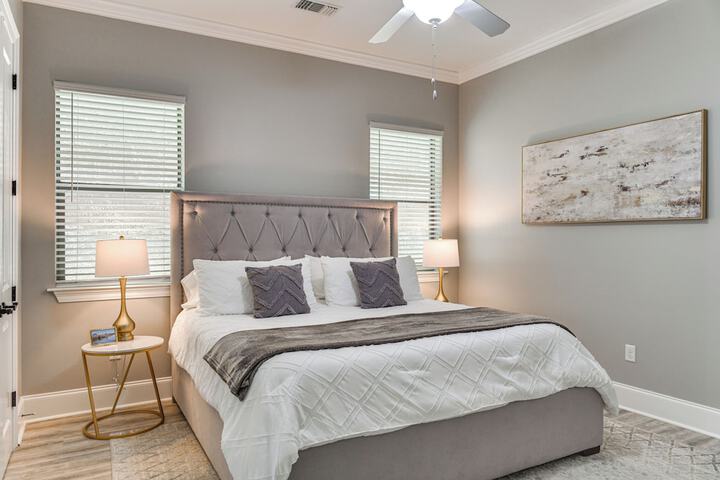 Downtown Bay St. Louis Condo - Walk to Beach!