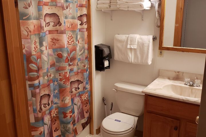Room 11 of 36