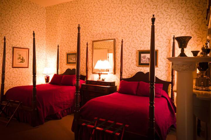 Room 87 of 142