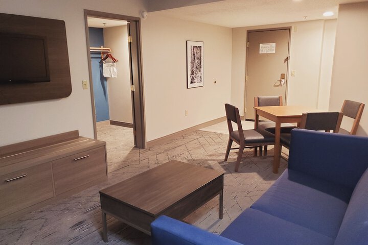 Room 27 of 58