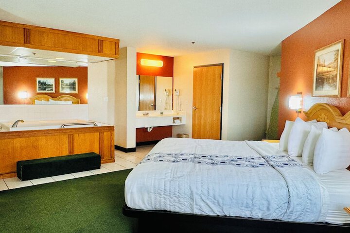 Room 53 of 64