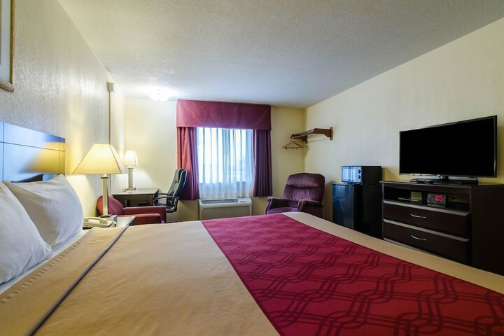 Room 25 of 36