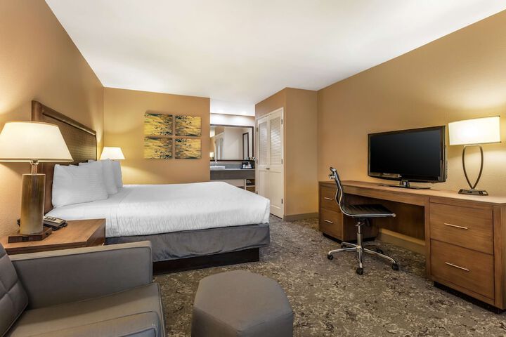 Room 34 of 52
