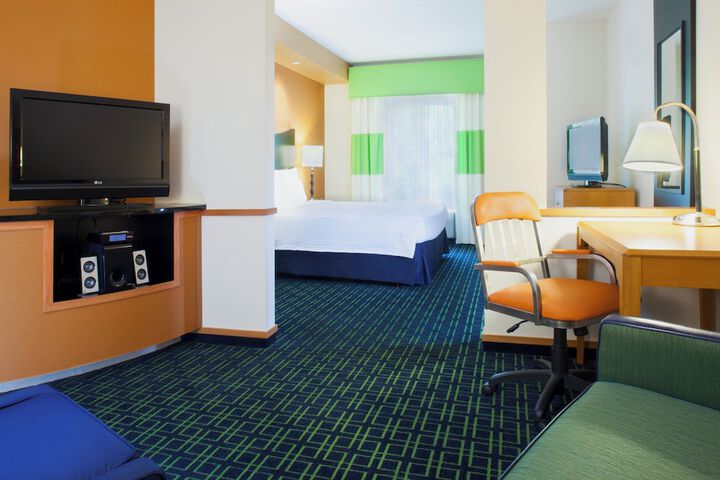 Room 13 of 24