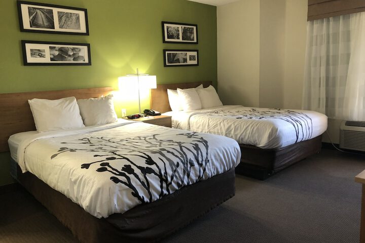 Room 11 of 19