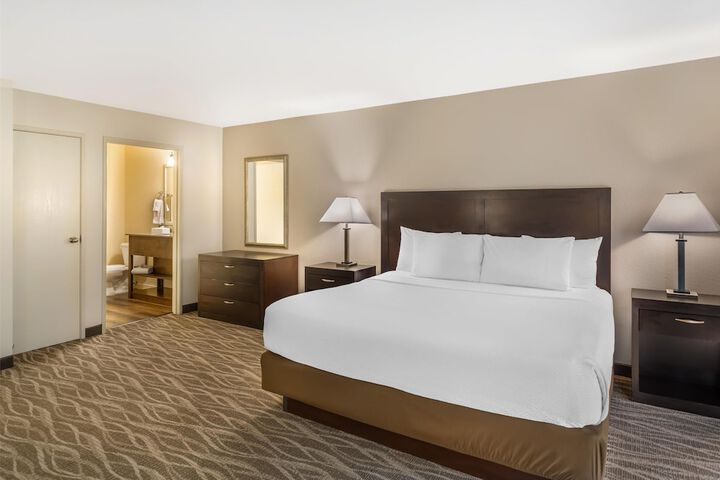 Best Western Plus Valdosta Hotel & Suites