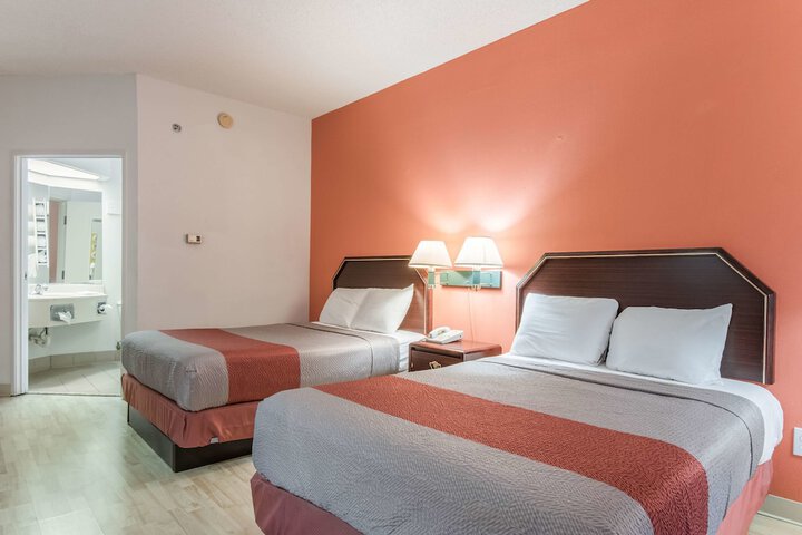 Room 17 of 29