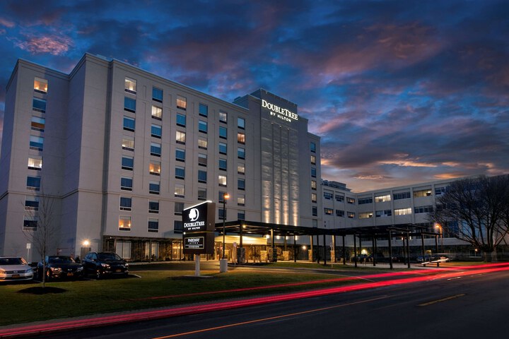 DoubleTree by Hilton Hotel Niagara Falls New York