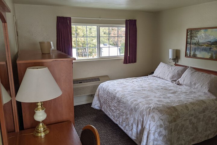 Room 11 of 52
