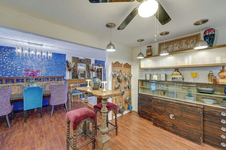 Bohemian Wonderland: Benicia Bungalow w / Pergola!