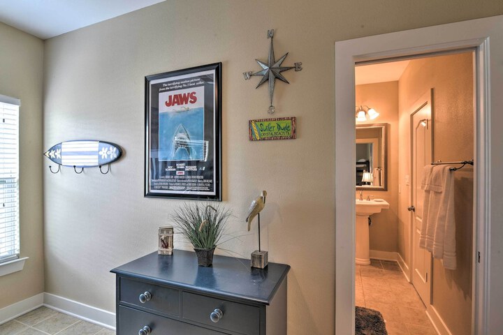Ocean View & Grill: Crystal Beach Bungalow!