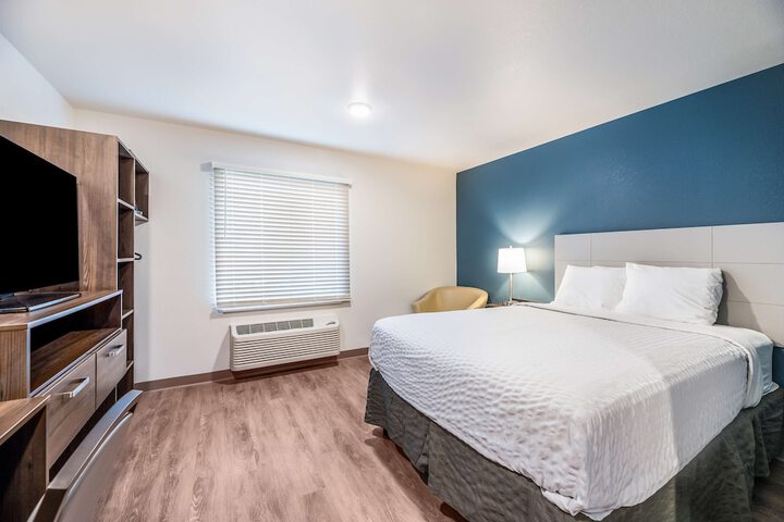 Room 11 of 22