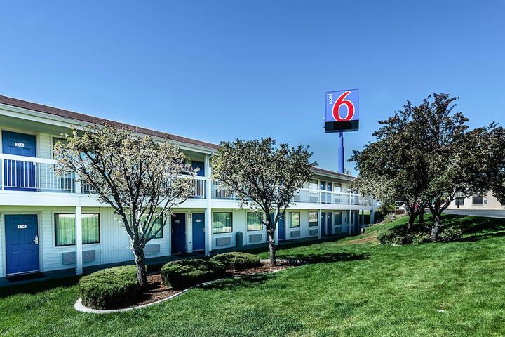 Hotel 4 of 33