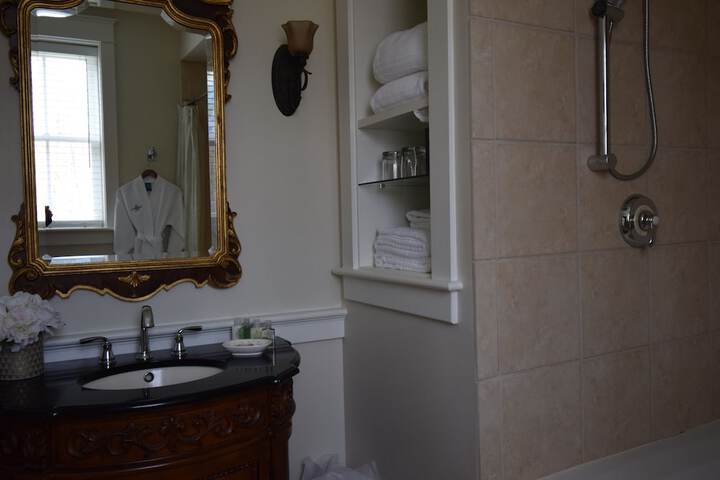 Room 16 of 29