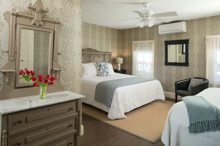 Room 2 of 26