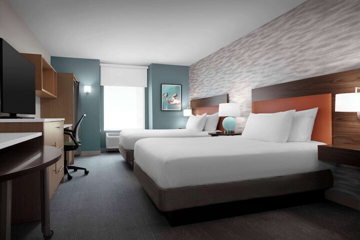 Room 30 of 40