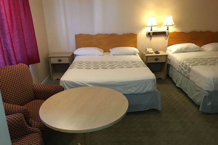 Room 34 of 40