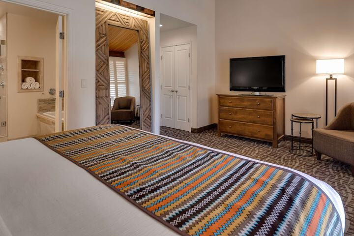 Room 26 of 104
