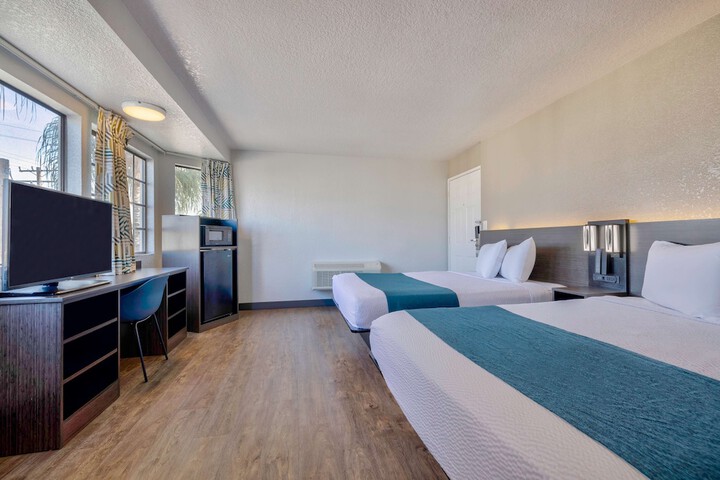 Room 22 of 25