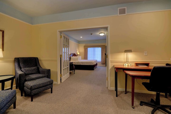 Room 77 of 142