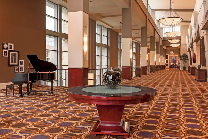 Sheraton Overland Park Hotel at the Convention Center