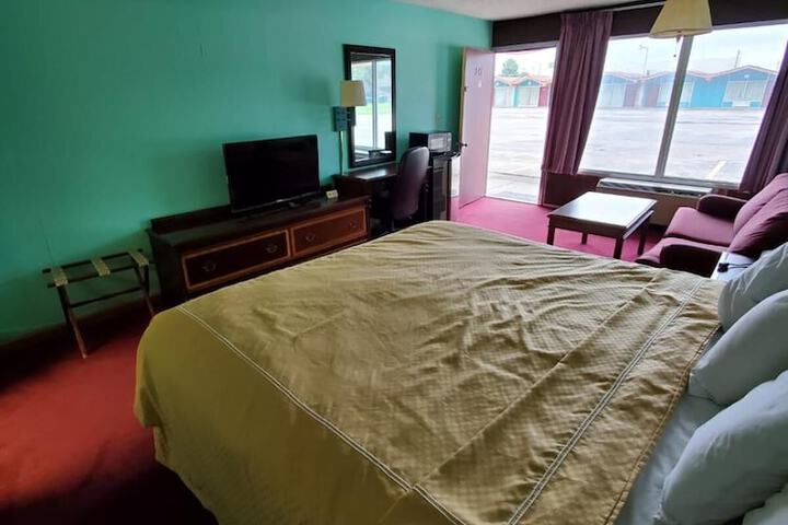 Room 25 of 35