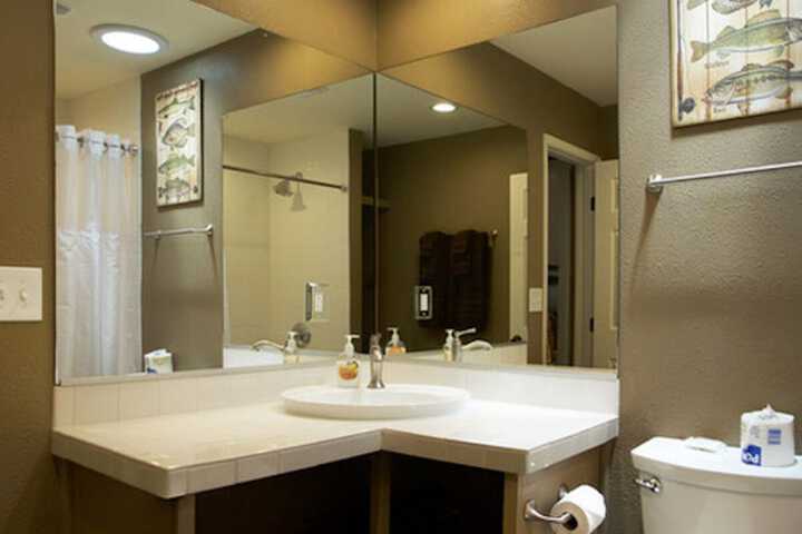 Room 20 of 144